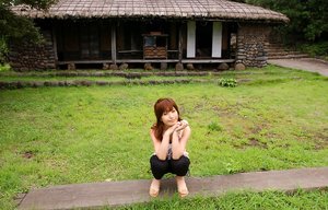 Idols 69 invites you to browse their free pics with An Naba unveiling superb shape