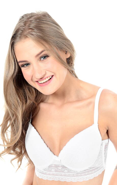 iStripper are pleased to offer you xxx photos featuring Tiffany Tatum in toying her snatch